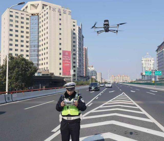 上海交管整治‘上桥入隧’,锁定早晚高峰等违章高发时段防控