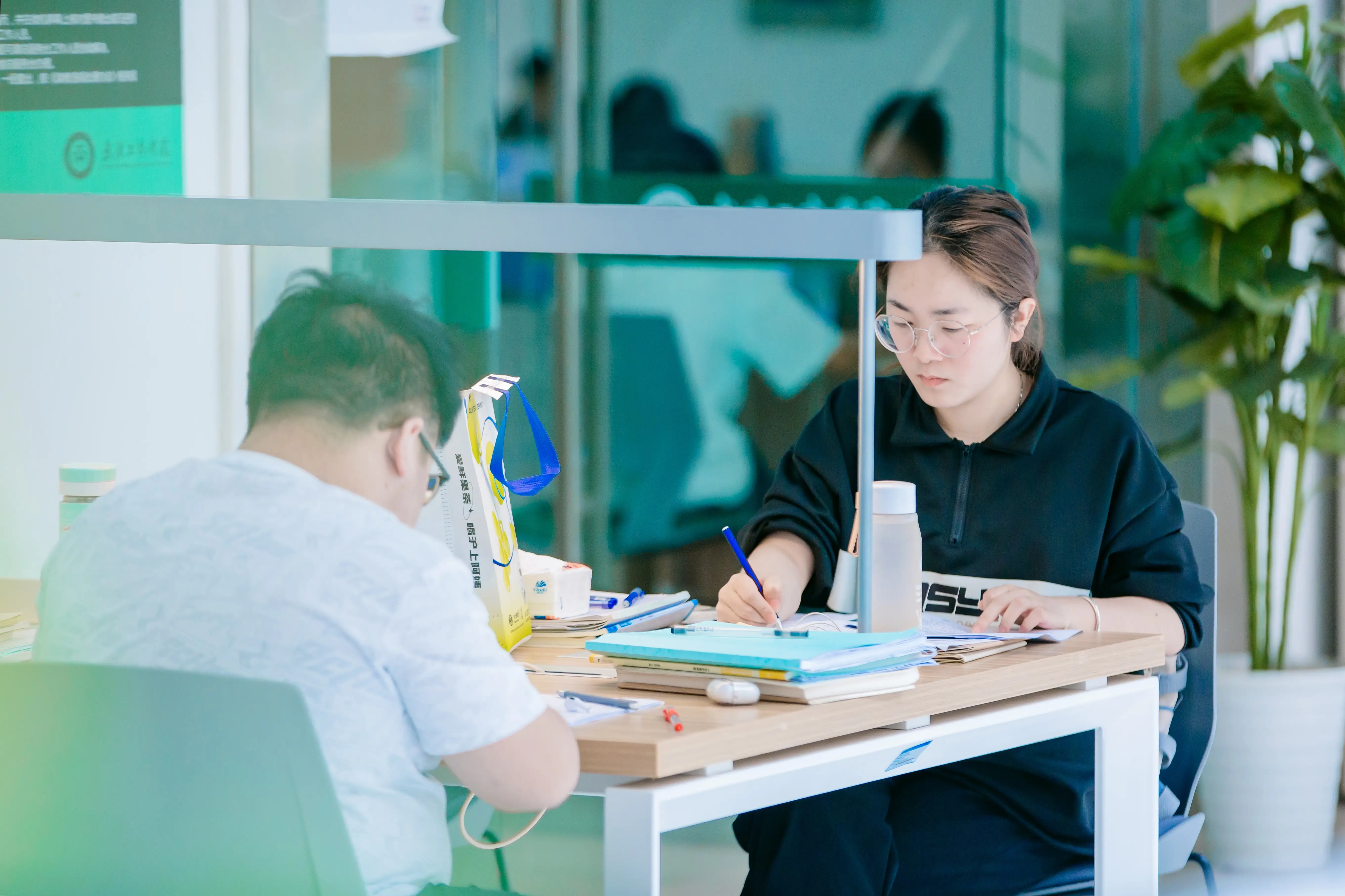 武汉工商学院大学宿舍条件好，房型多选择还安全卫生