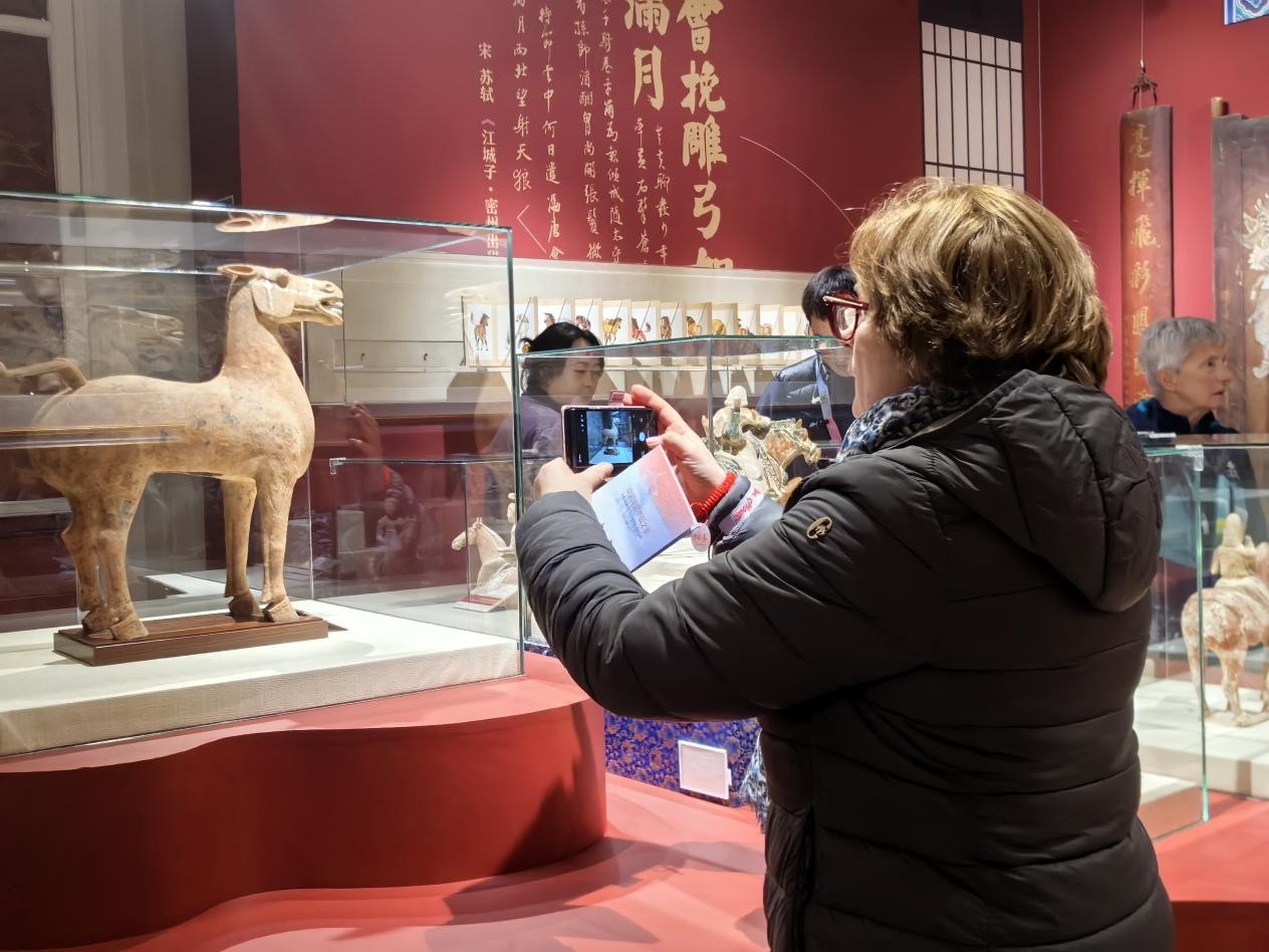 米兰冬奥会中国之家文化展,外国友人点赞