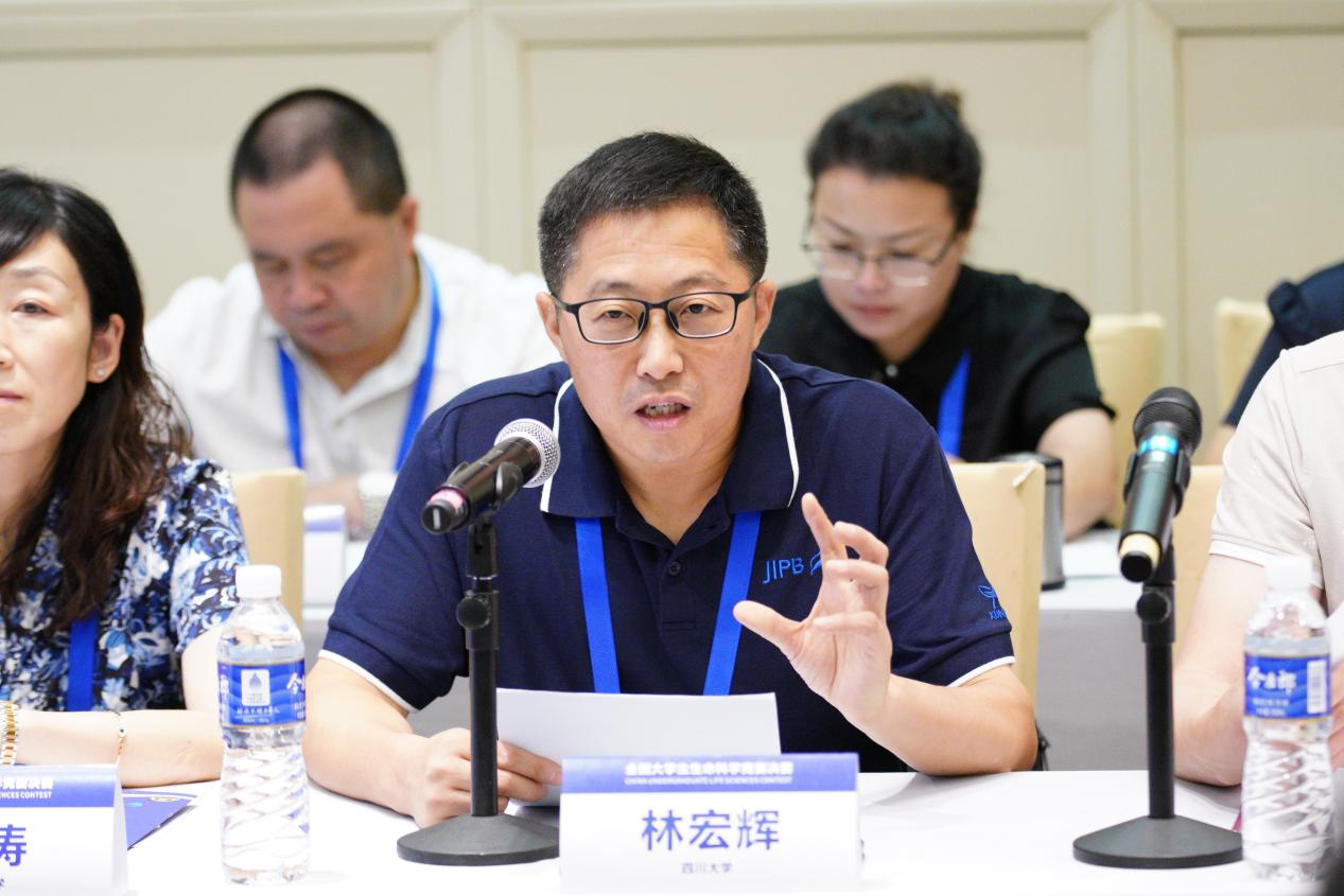 大学科技竞赛:7省75个项目在西华大学评审