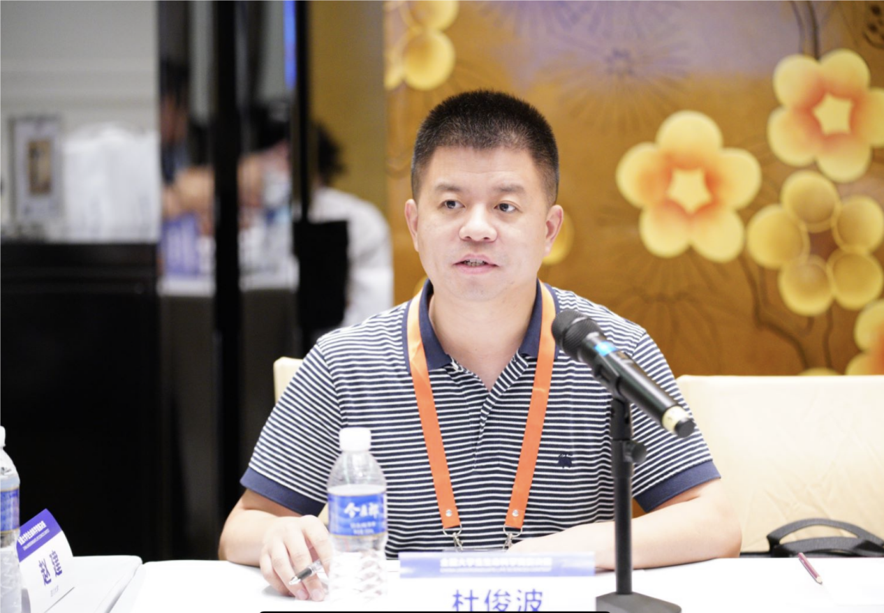 大学科技竞赛:7省75个项目在西华大学评审