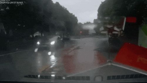 违章一次保费涨两次?违停也让车险多交上千块