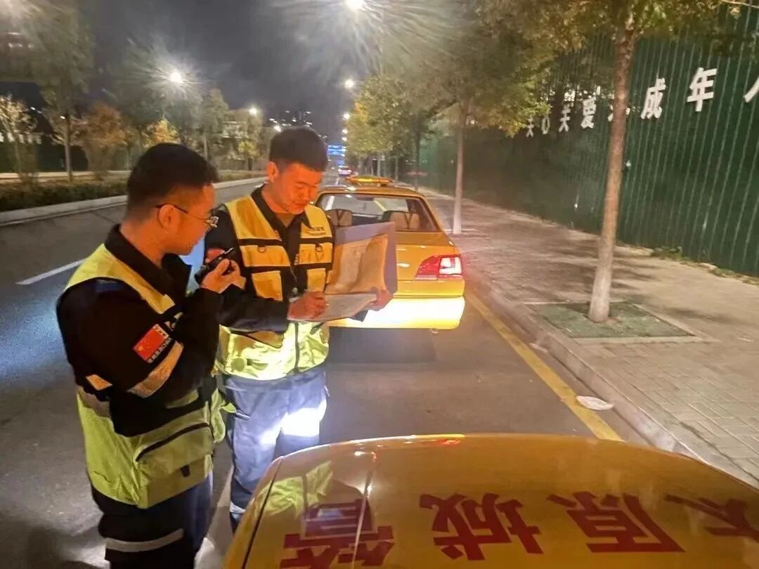 道路违章掘路专项整治 守护市民出行安全