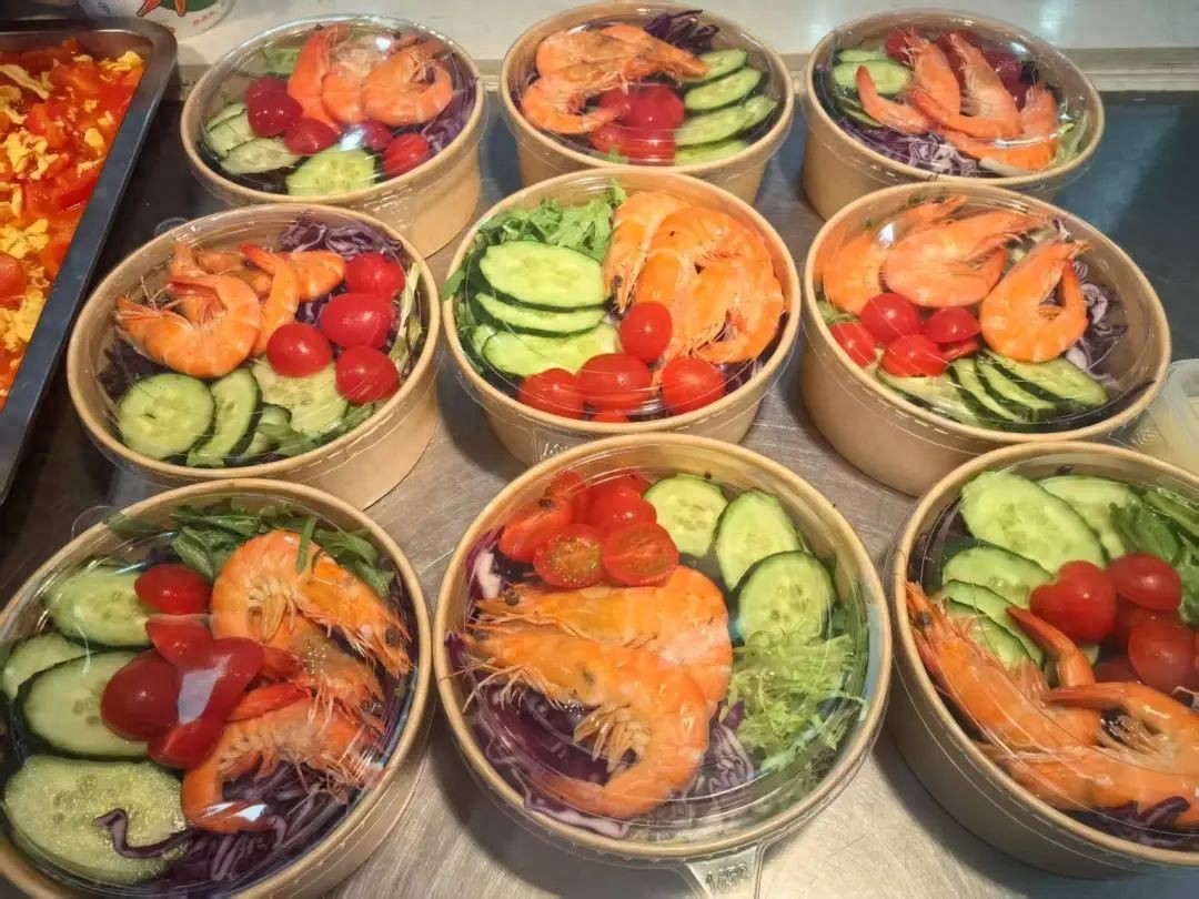 安徽多所高校开减脂餐窗口，菜品丰富价格实惠受学生欢迎