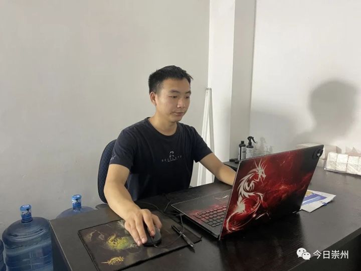 崇州人社局助力大学生创业,发放贷款解资金难题圆梦想