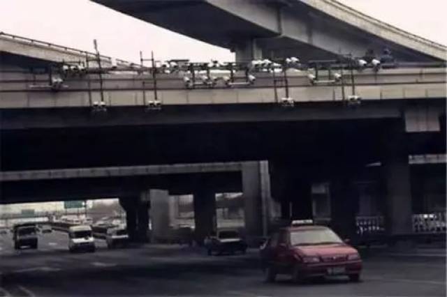 各类摄像头位置及抓拍特点全知道，轻松避免违章