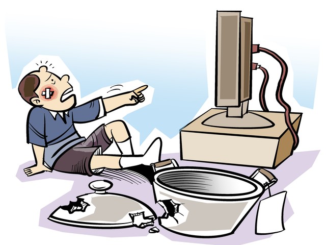 高速隧道小车突发故障,高速交警紧急救援化险为夷