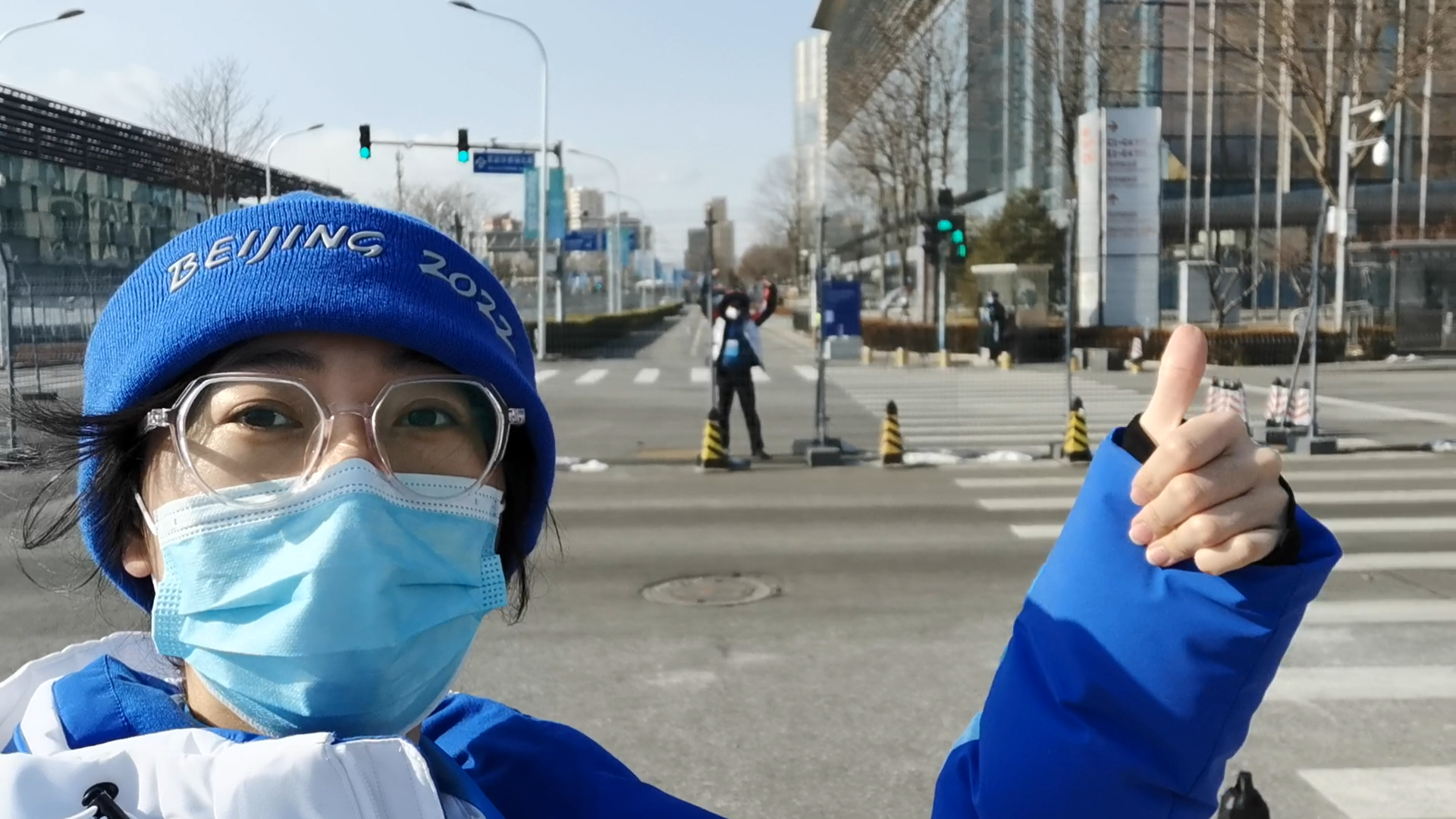 北京冬奥会志愿者故事:双奥家庭共赴冰雪之约,助力盛会圆满举行