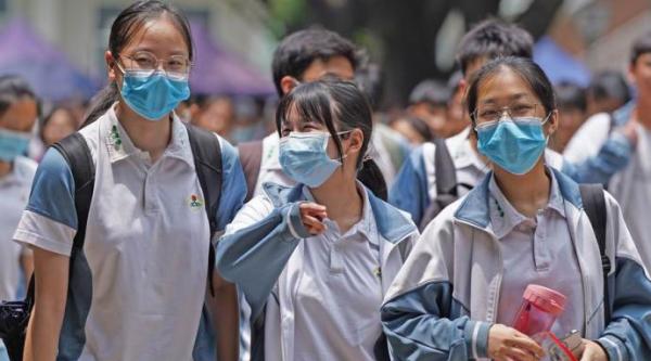 上海高考成绩 23 日晚公布，志愿填报关键期考生家长看过来