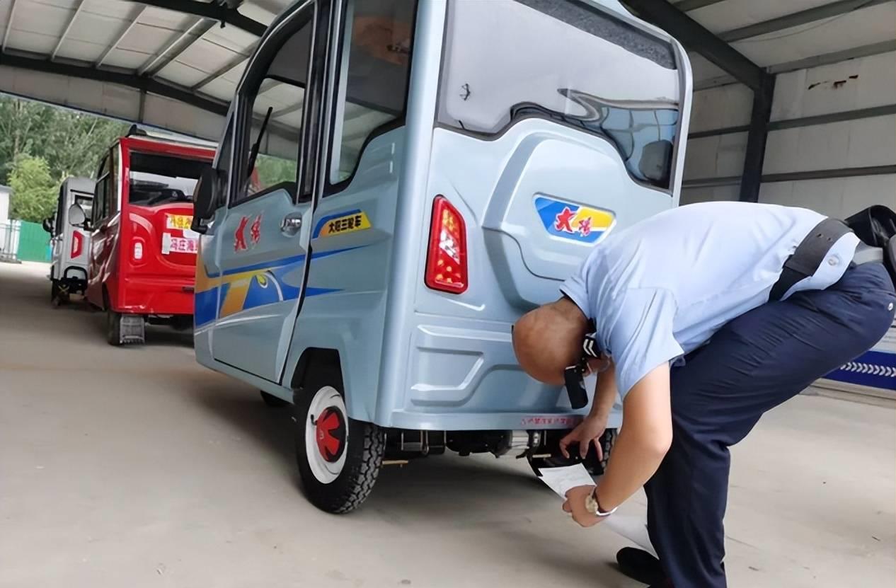 老年代步车管理受限,这些替代方案能解决出行难题吗?