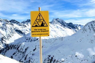 汽车限号日是否包括乡镇？1.2排量车车船税又是多少？