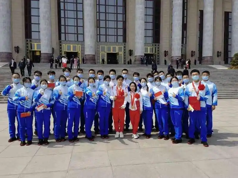 北京冬奥精神照亮未来路，冬奥一代展现蓬勃向上风采