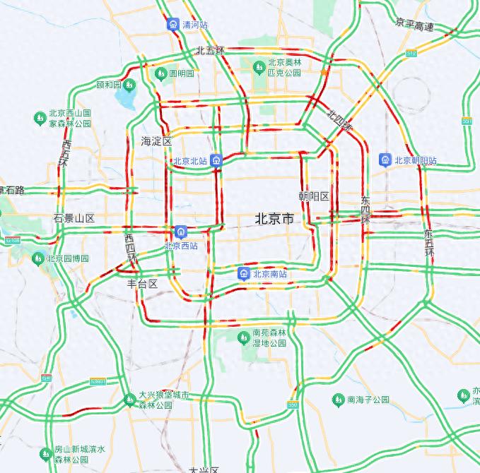 今日降雨气温降周四限行，早晚高峰公共交通出行压力大