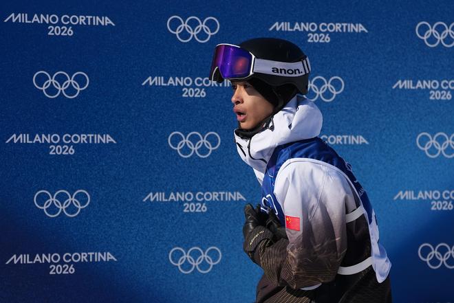 米兰冬奥会意外频发！手机成冰雪竞技刚需装备？