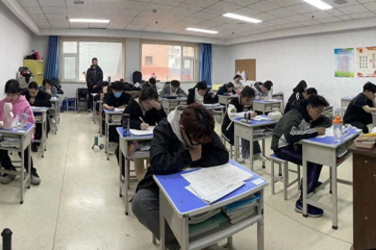 2026年如何选可靠高考冲刺集训学校？这些优势要知道