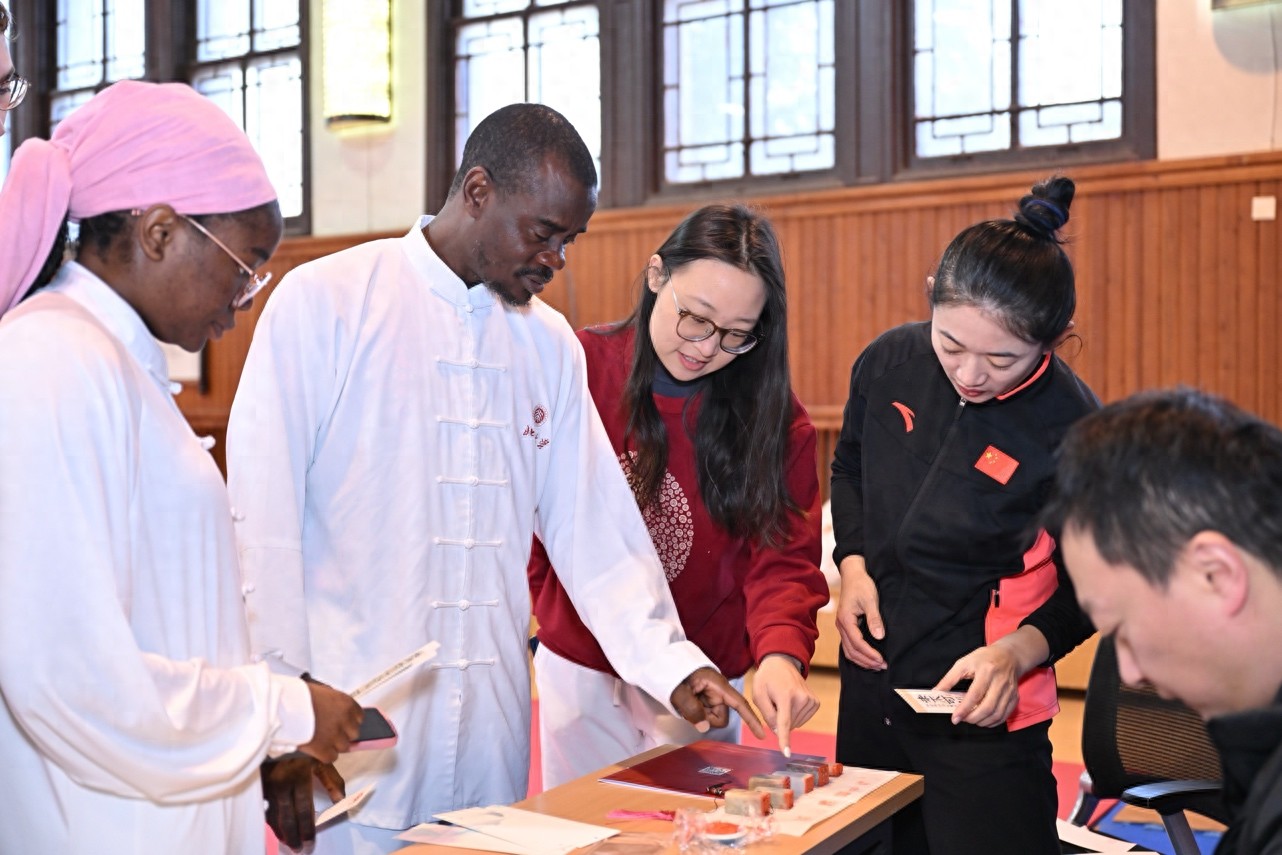 西湖大学外籍留学生学费35万，国内本科生仅6000元