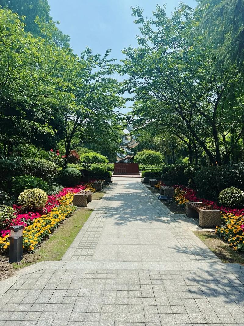 浙江大学2025年招生信息:学费标准及其他费用明细