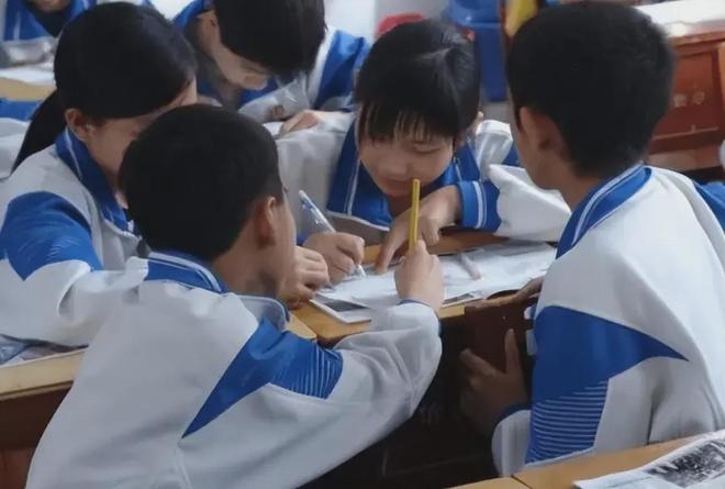 新高考下学生选科重视度高,英语投票竟排第二咋回事?