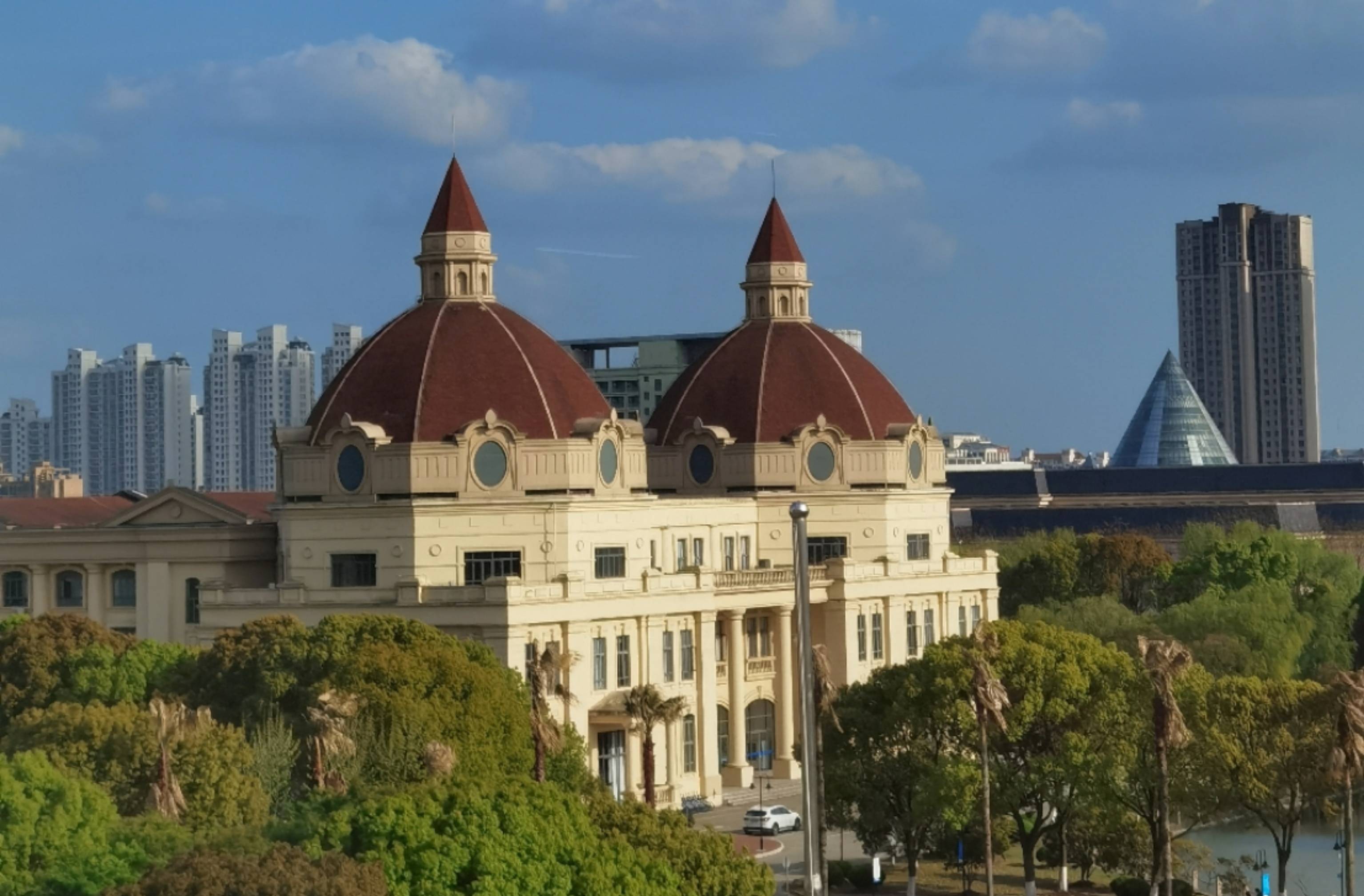 高考选校看过来！就业情况成关键，这所高校值得关注