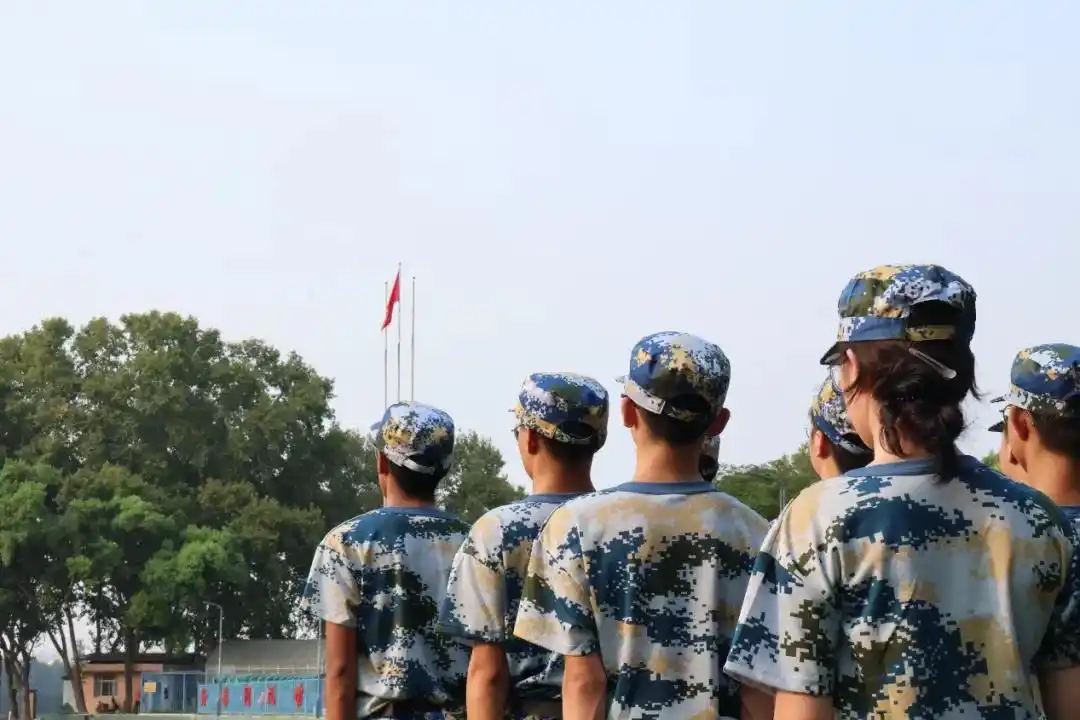 2024 级武大新生军训开训,磨砺意志,绽放青春风采