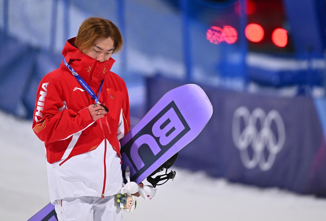 米兰冬奥会闭幕 中国体育代表团创境外参赛历史最好成绩